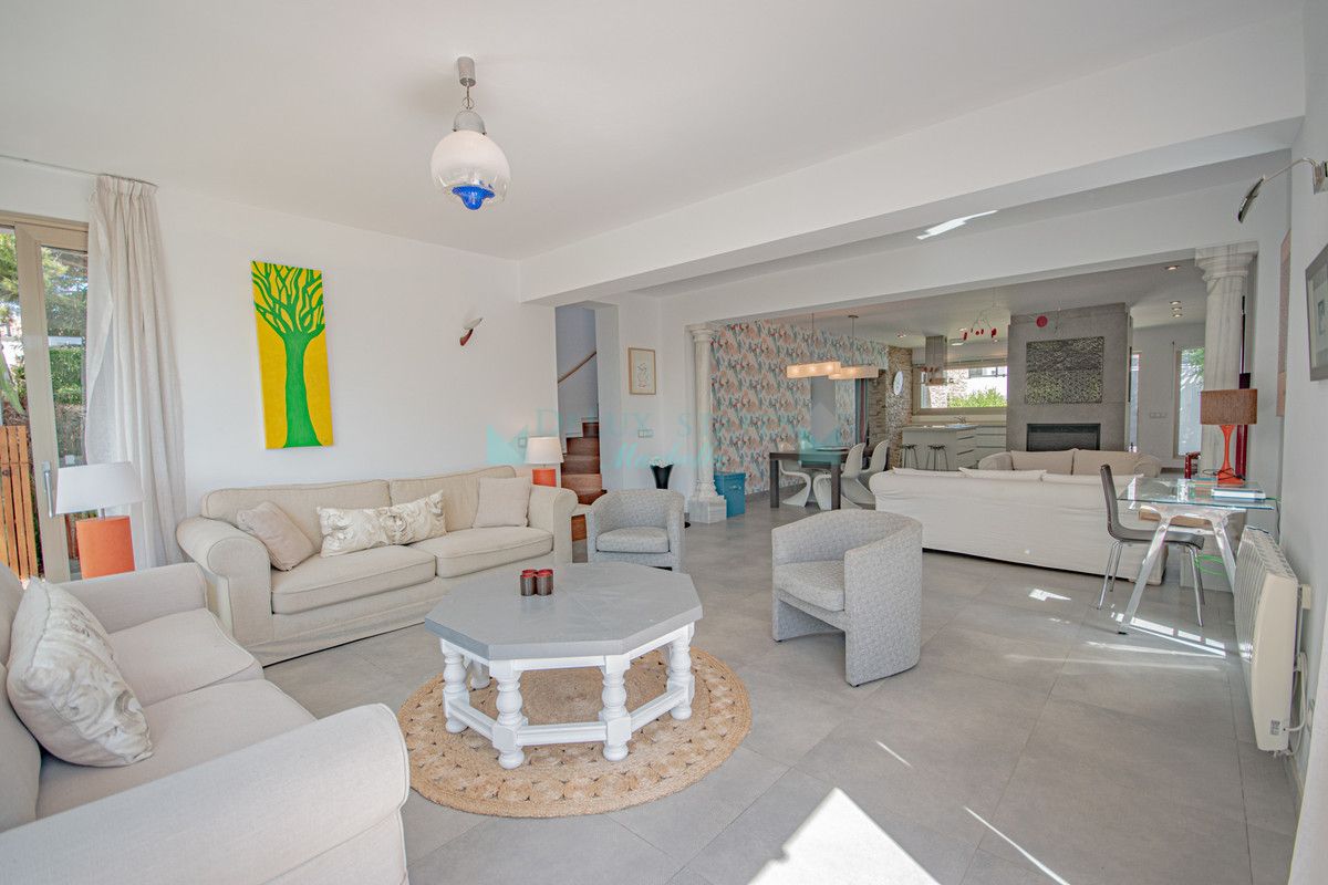 Villa for rent in Las Chapas, Marbella East