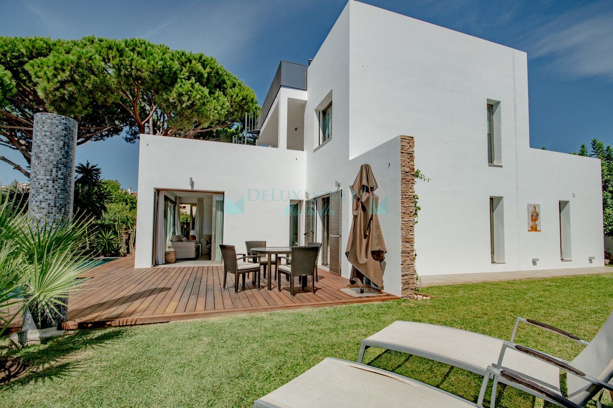 Villa for rent in Las Chapas, Marbella East