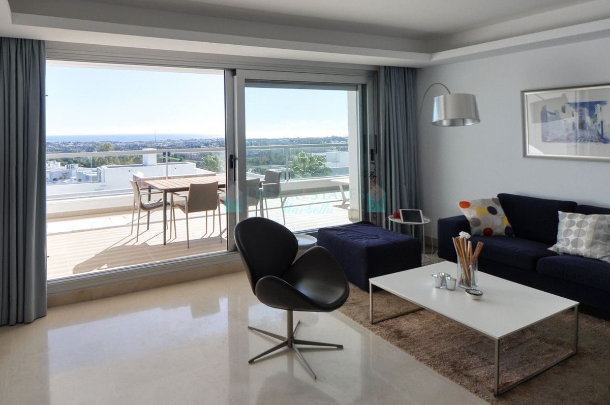 Apartment for sale in Los Arqueros, Benahavis