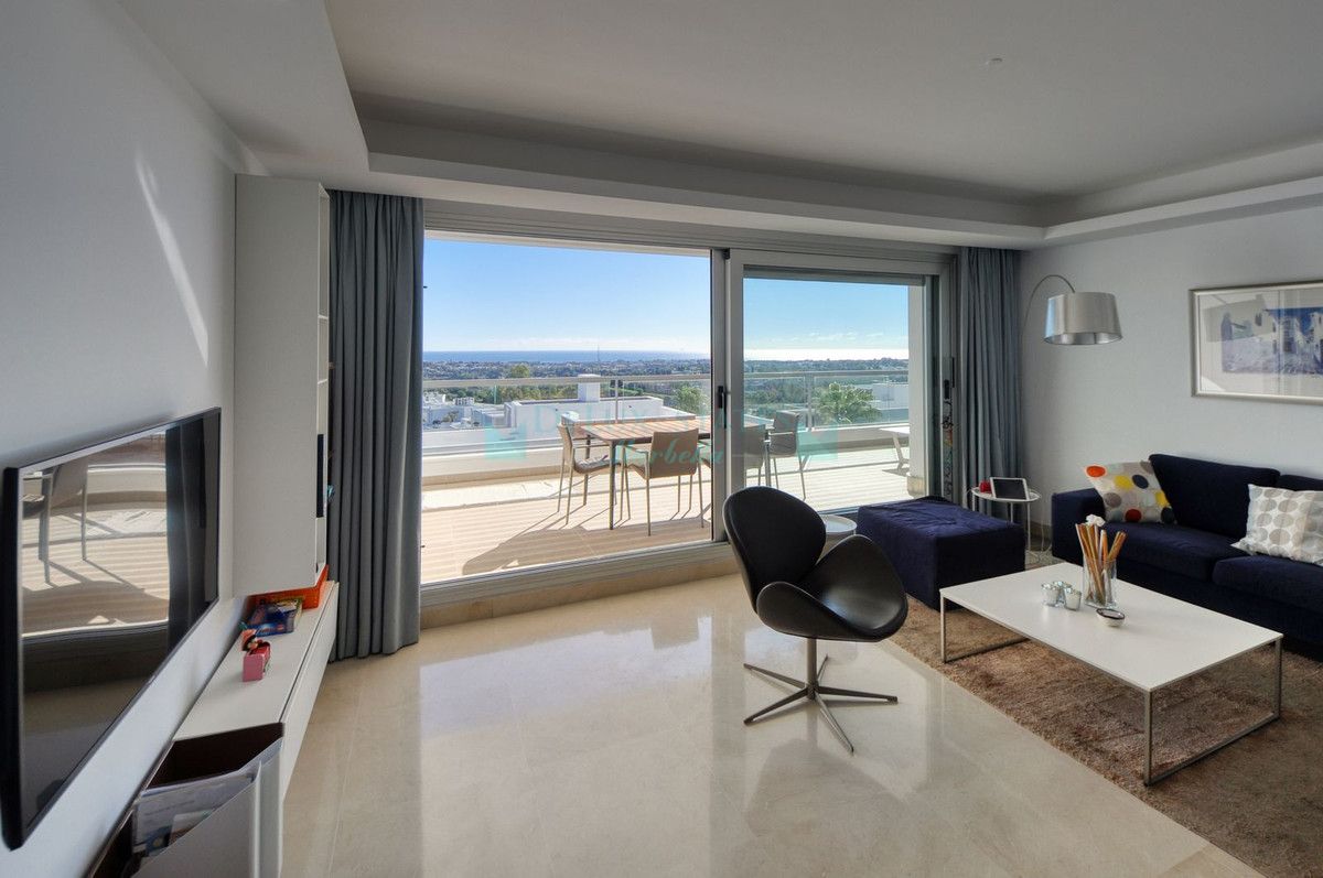 Apartment for sale in Los Arqueros, Benahavis