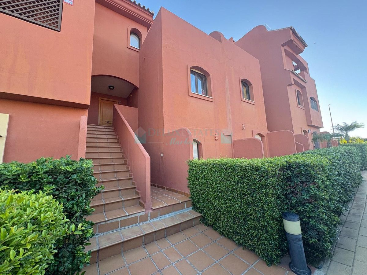 Ground Floor Apartment for sale in Estepona