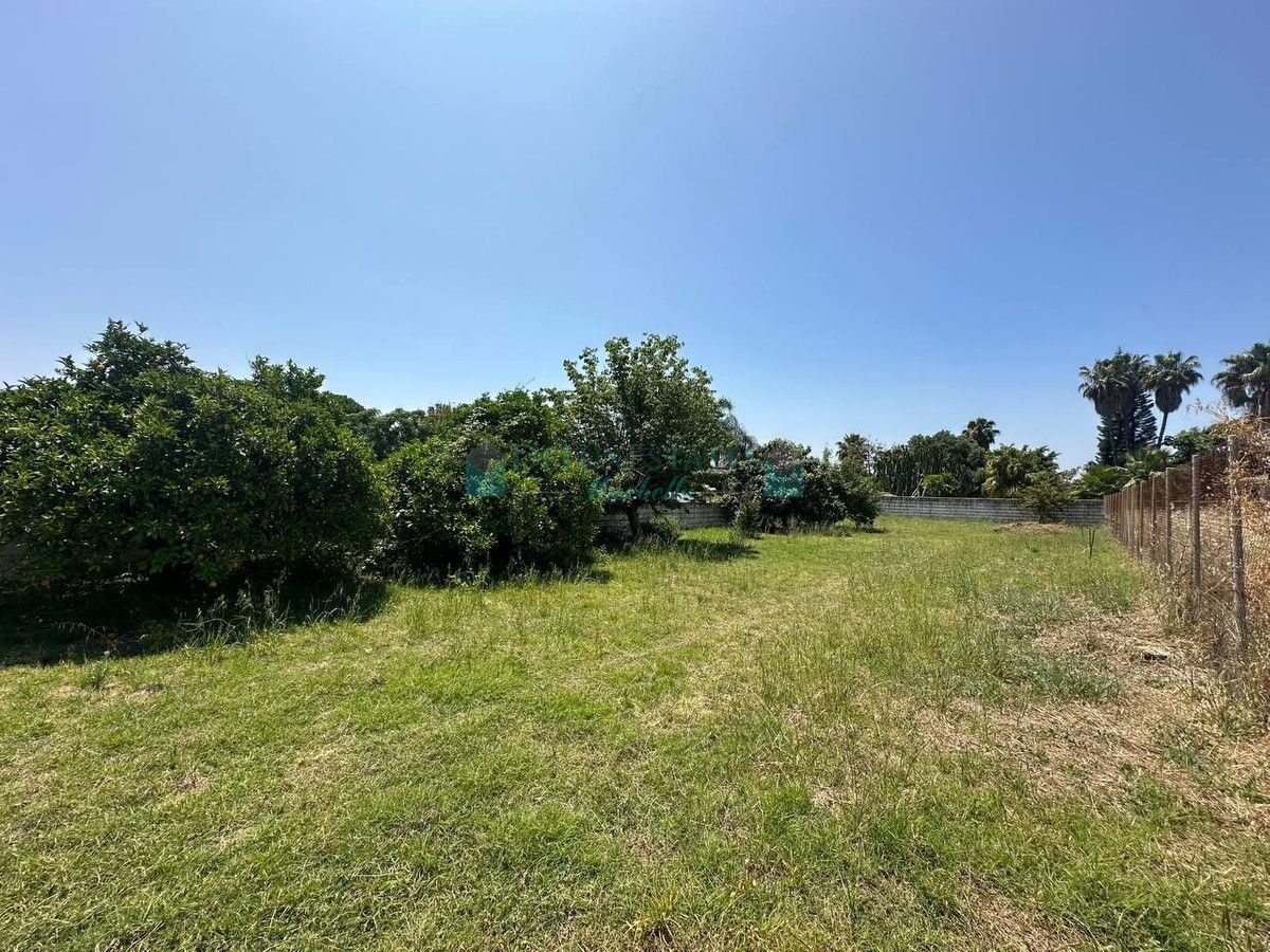 Finca en venta en Estepona