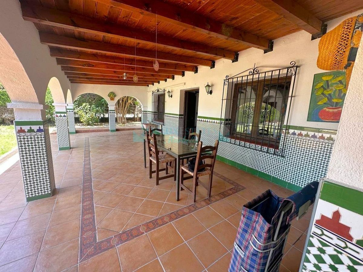 Finca en venta en Estepona