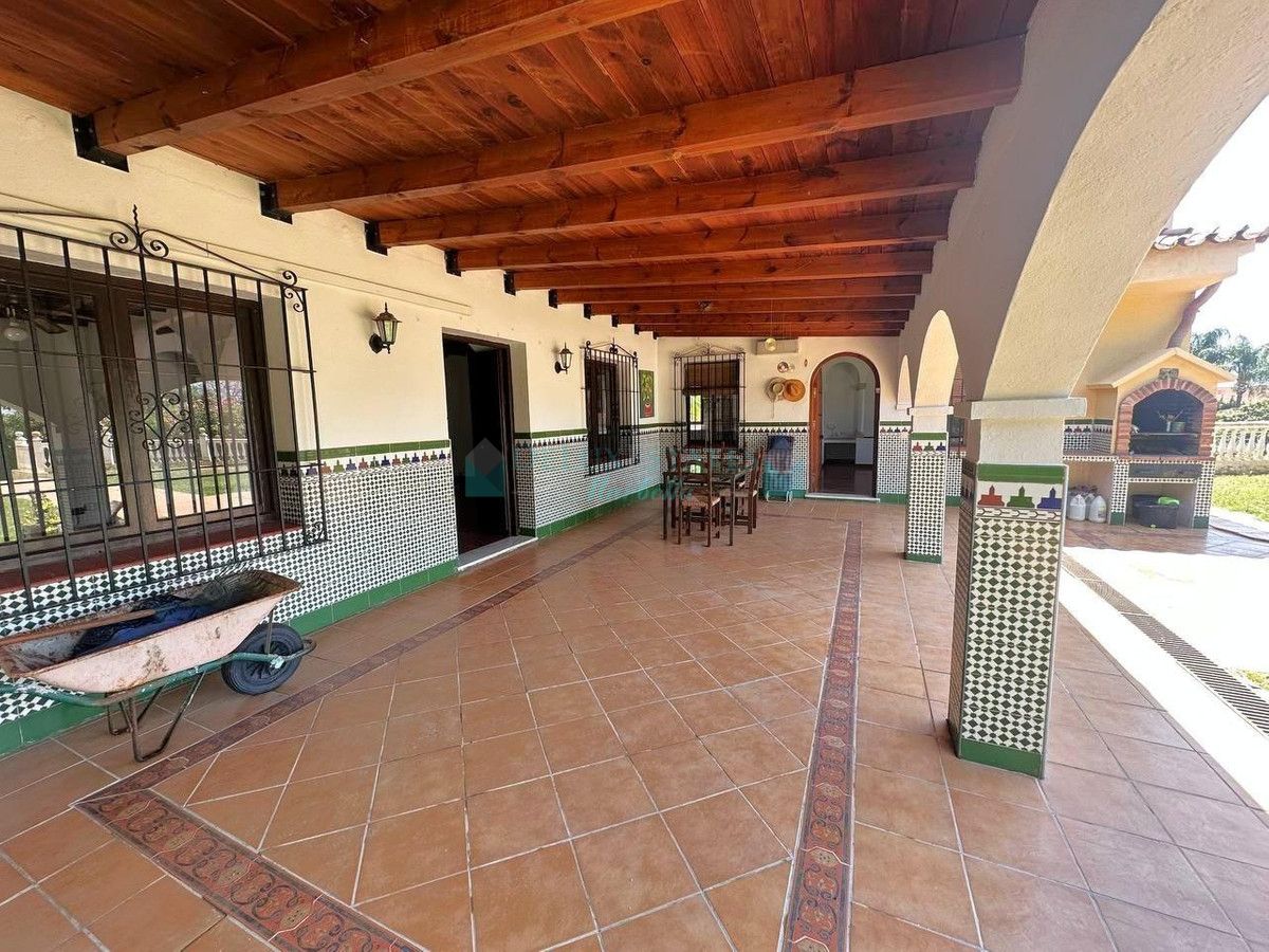Finca en venta en Estepona