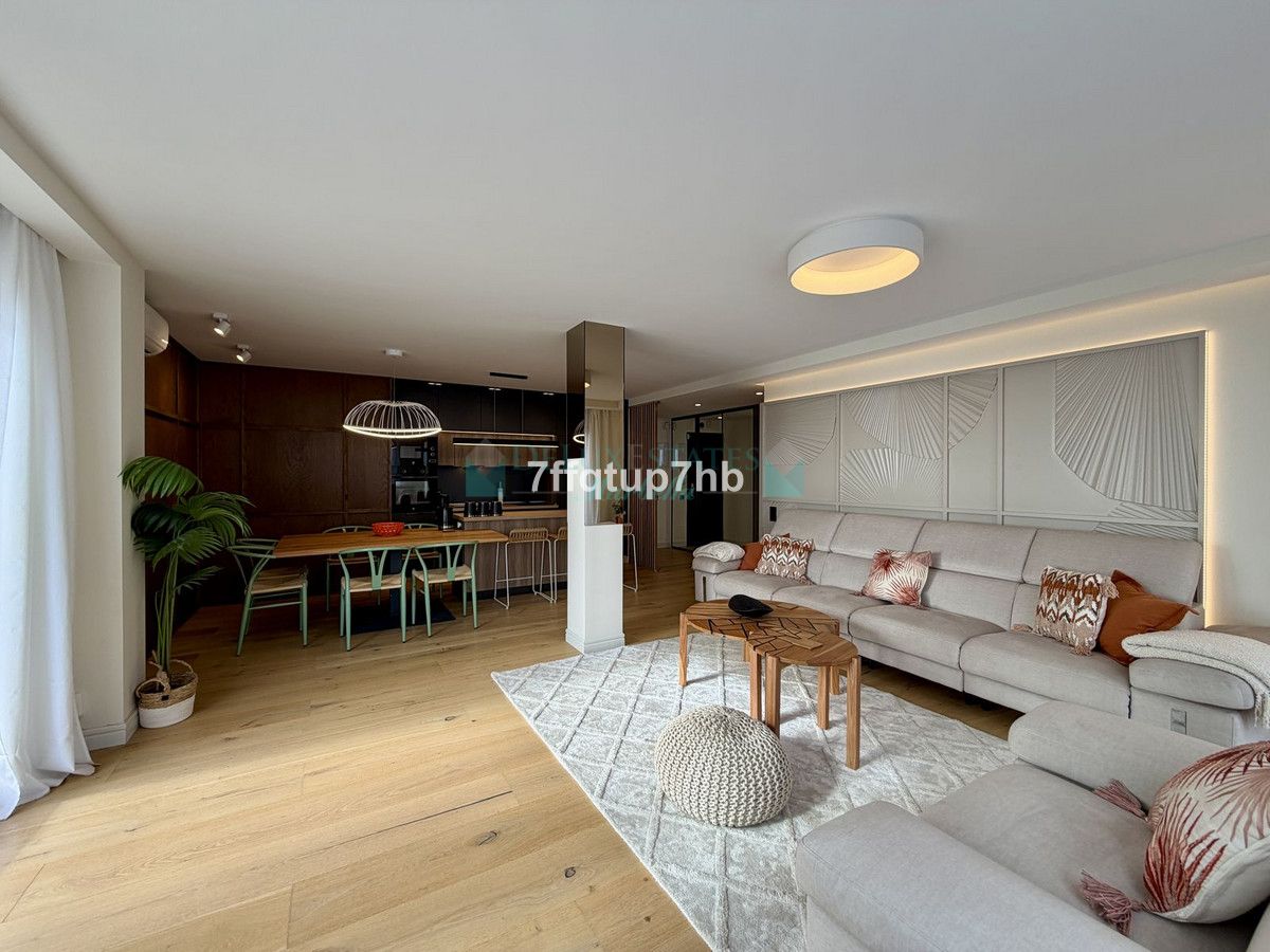 Penthouse for sale in Estepona