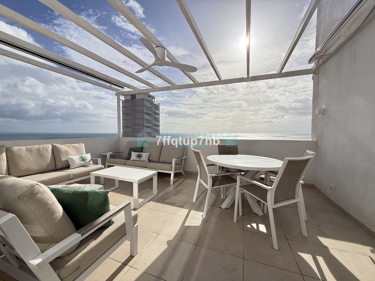 Penthouse for sale in Estepona