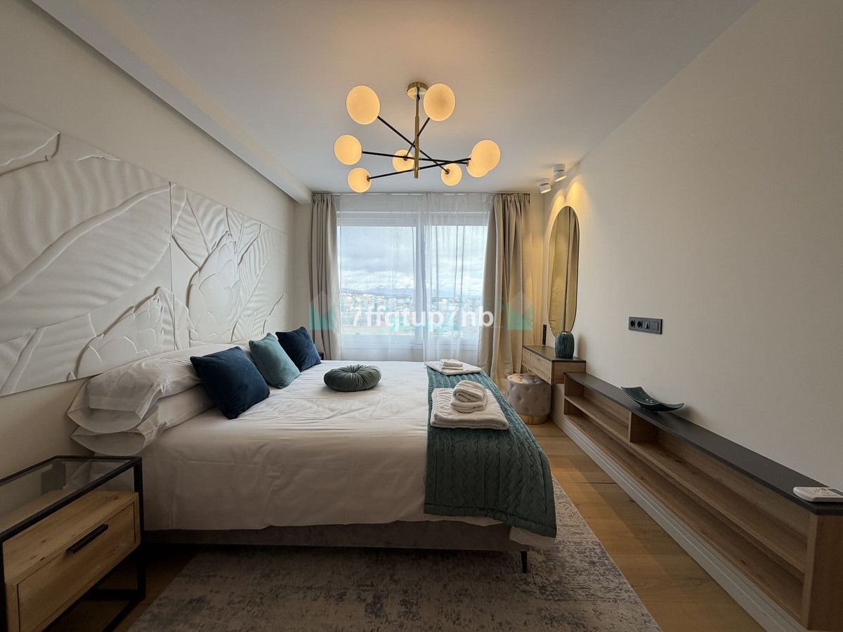 Penthouse for sale in Estepona