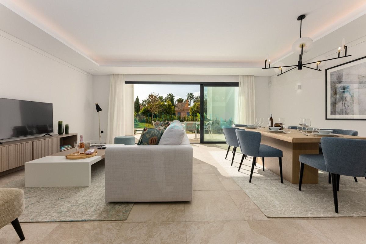 Town House for rent in Nueva Andalucia