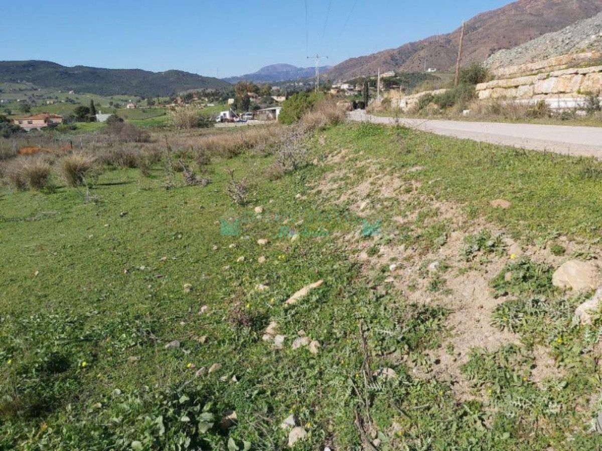 Plot for sale in Estepona