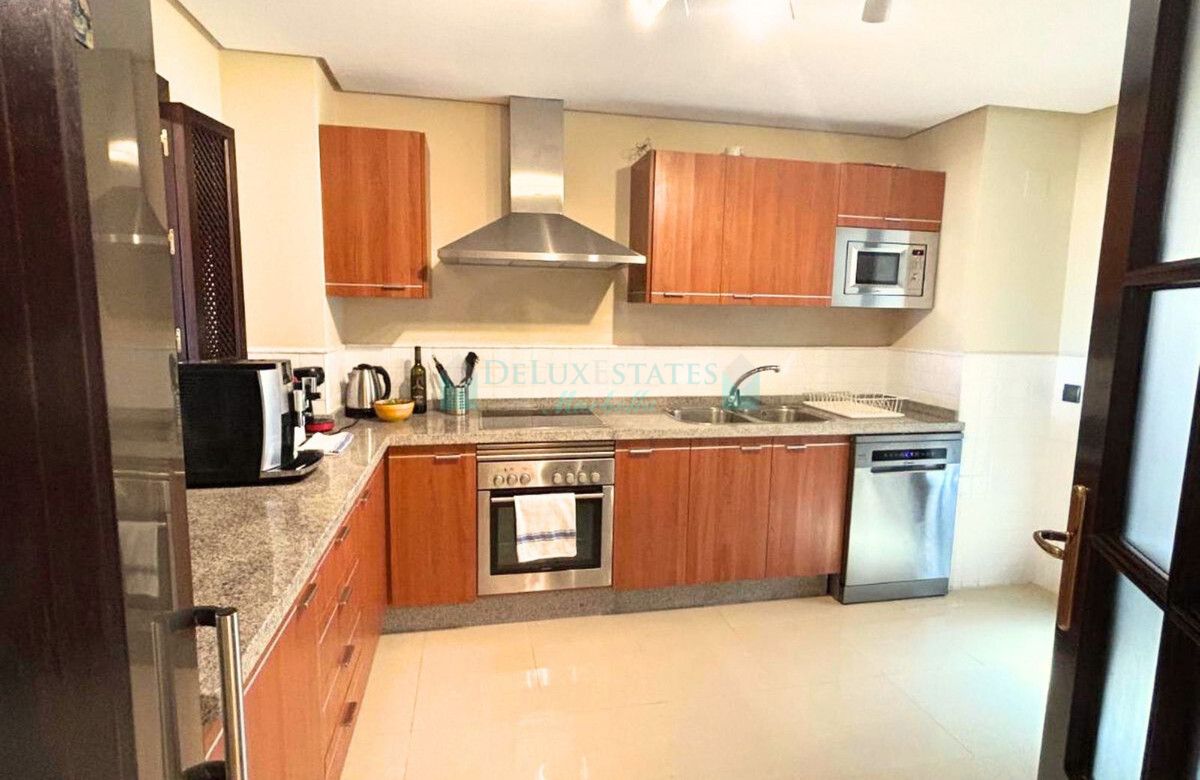 Ground Floor Apartment for sale in Ojen