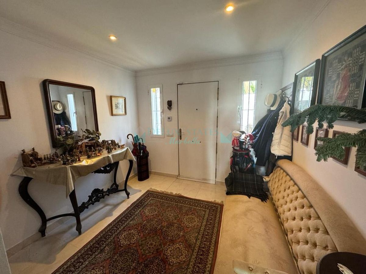 Town House for rent in Nueva Andalucia