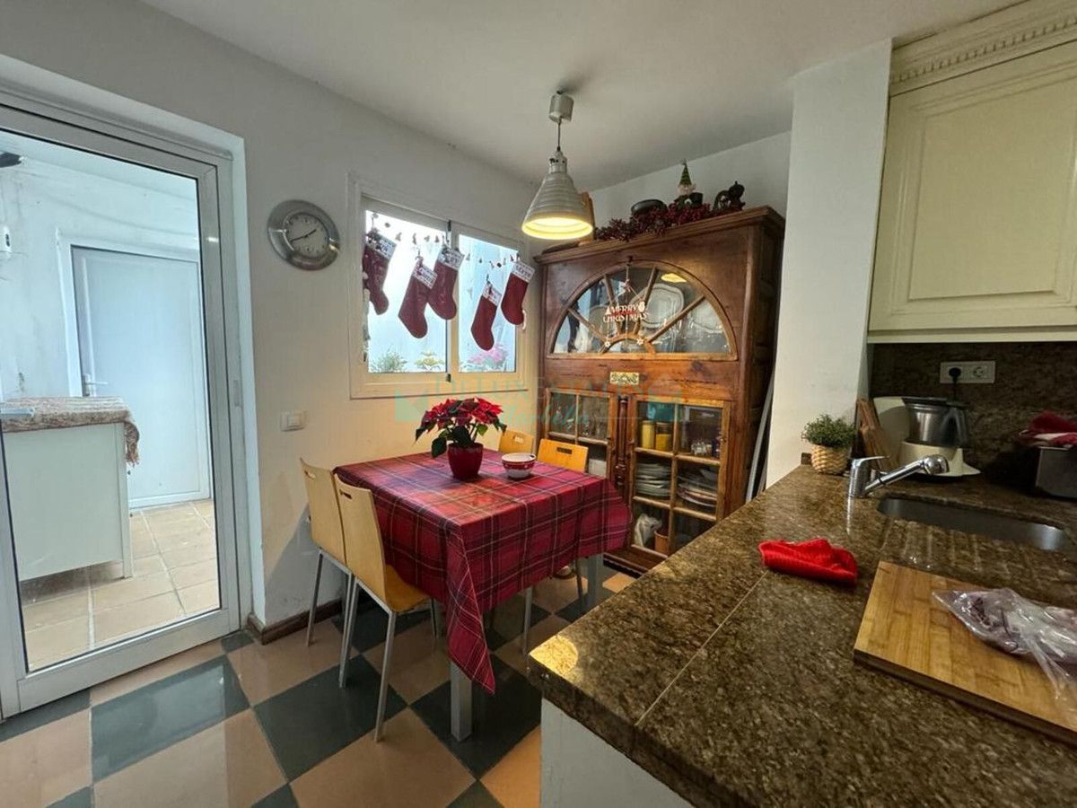 Town House for rent in Nueva Andalucia