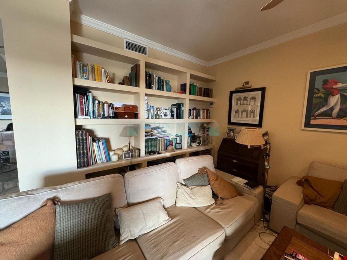 Town House for rent in Nueva Andalucia