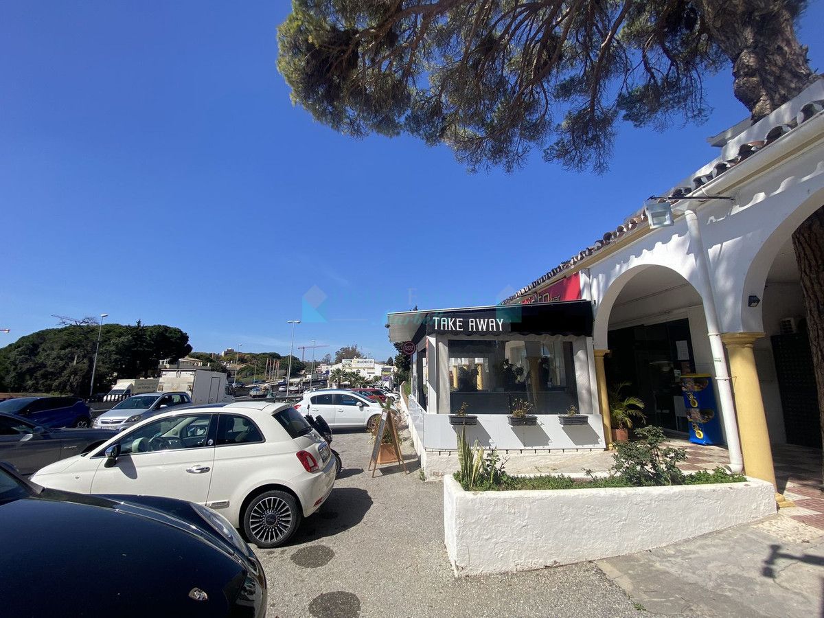 Bar en venta en Elviria, Marbella Este