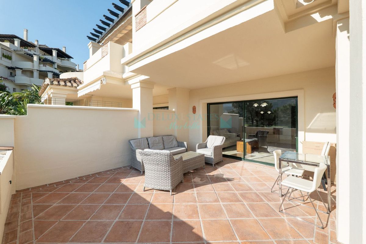 Ground Floor Apartment for rent in Benahavis
