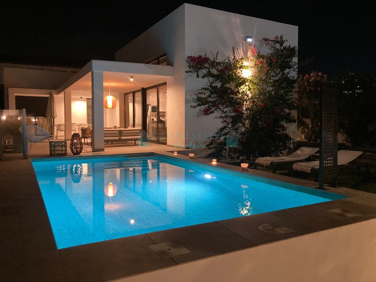 Villa en venta en Valle Romano, Estepona