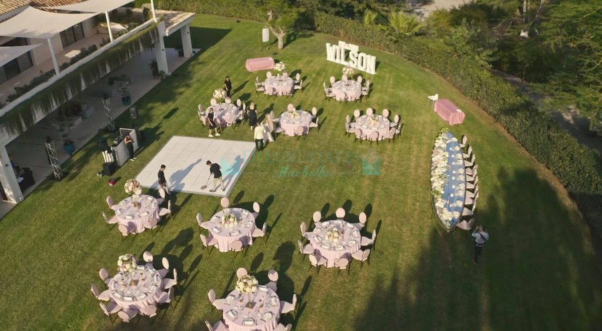 Villa for rent in Atalaya, Estepona