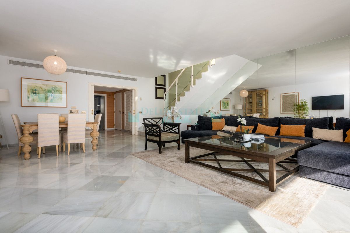 Penthouse for sale in Marbella - Puerto Banus