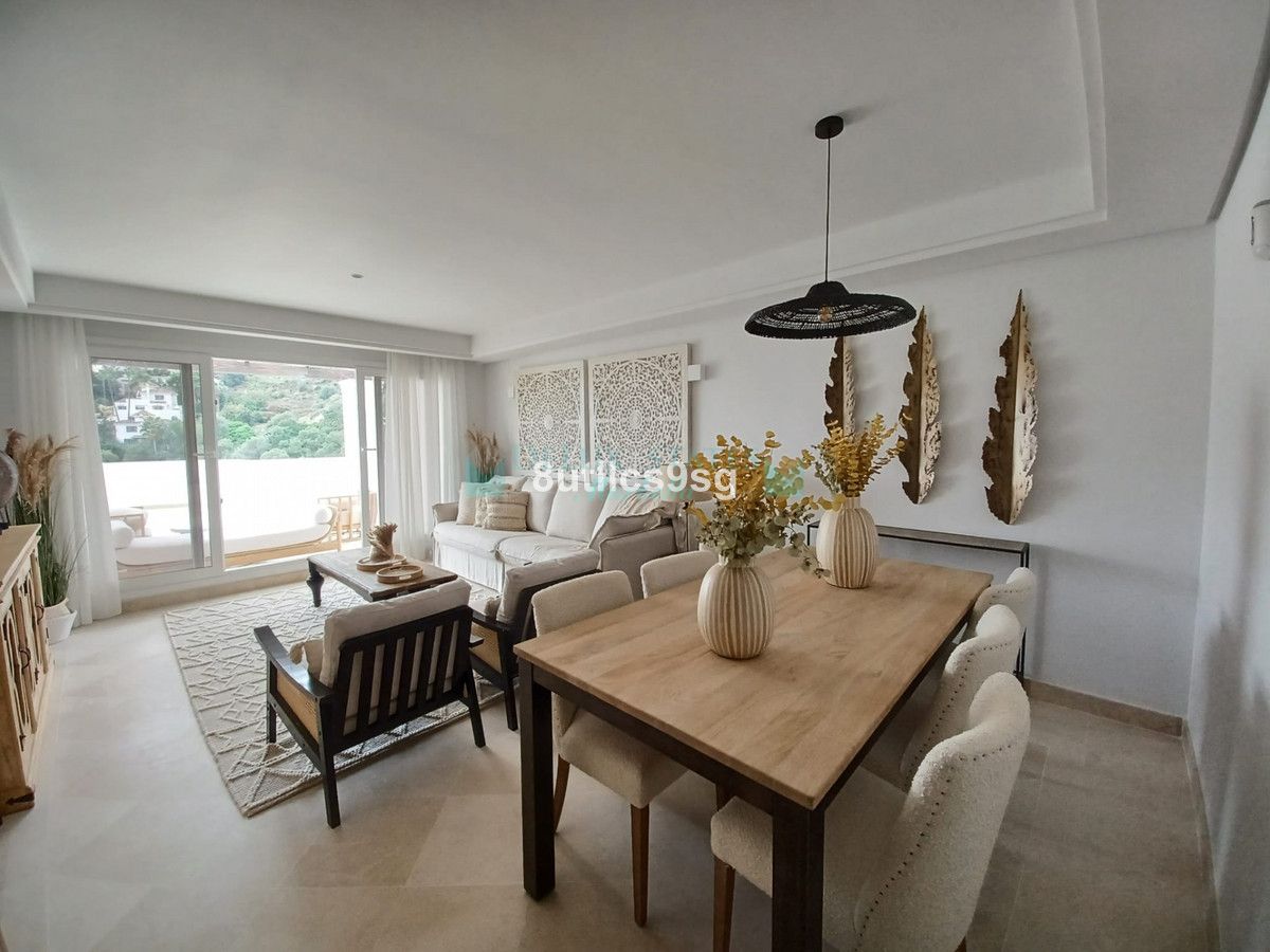 Apartment for sale in Aloha, Nueva Andalucia