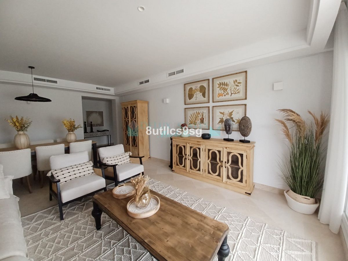 Apartment for sale in Aloha, Nueva Andalucia