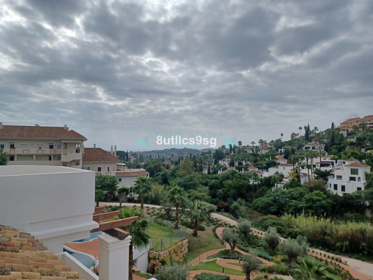 Apartment for sale in Aloha, Nueva Andalucia