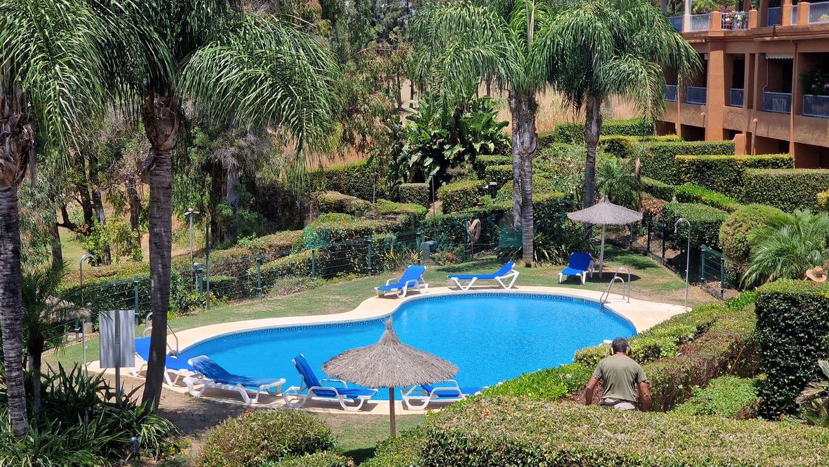 Apartment for rent in Estepona