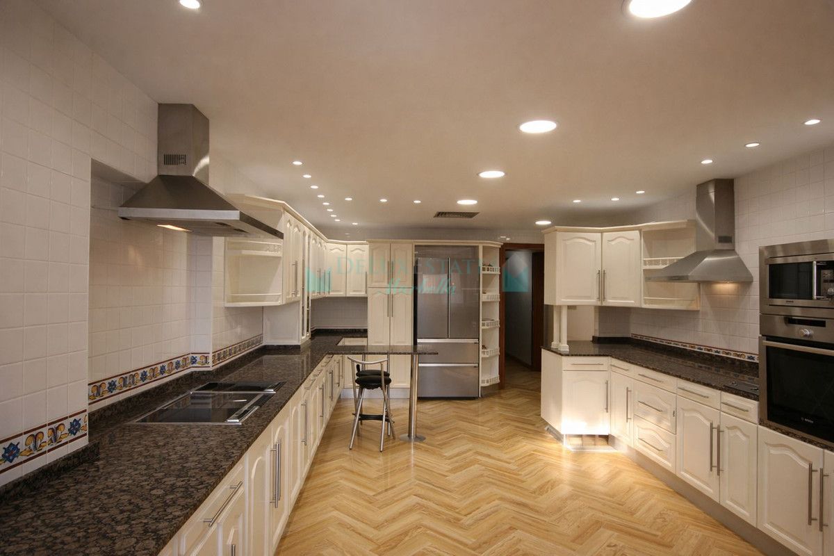 Villa en venta en Marbella - Puerto Banus