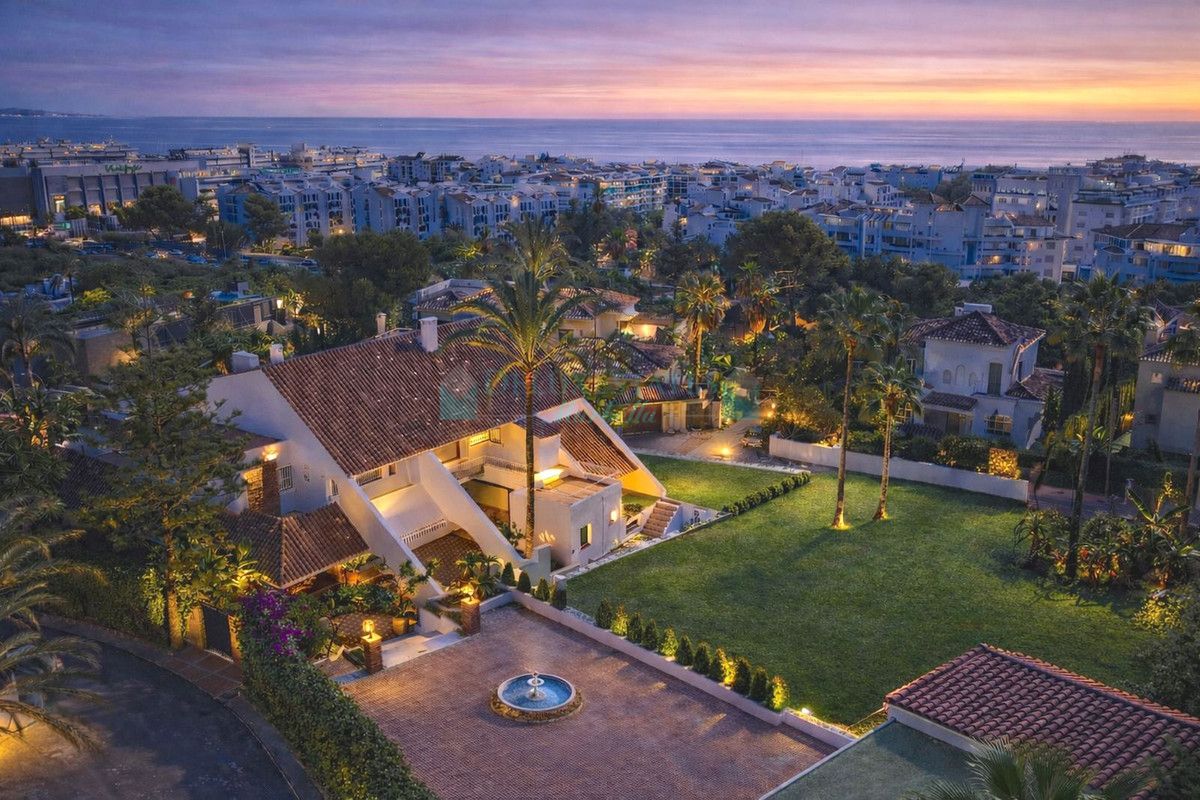 Villa en venta en Marbella - Puerto Banus