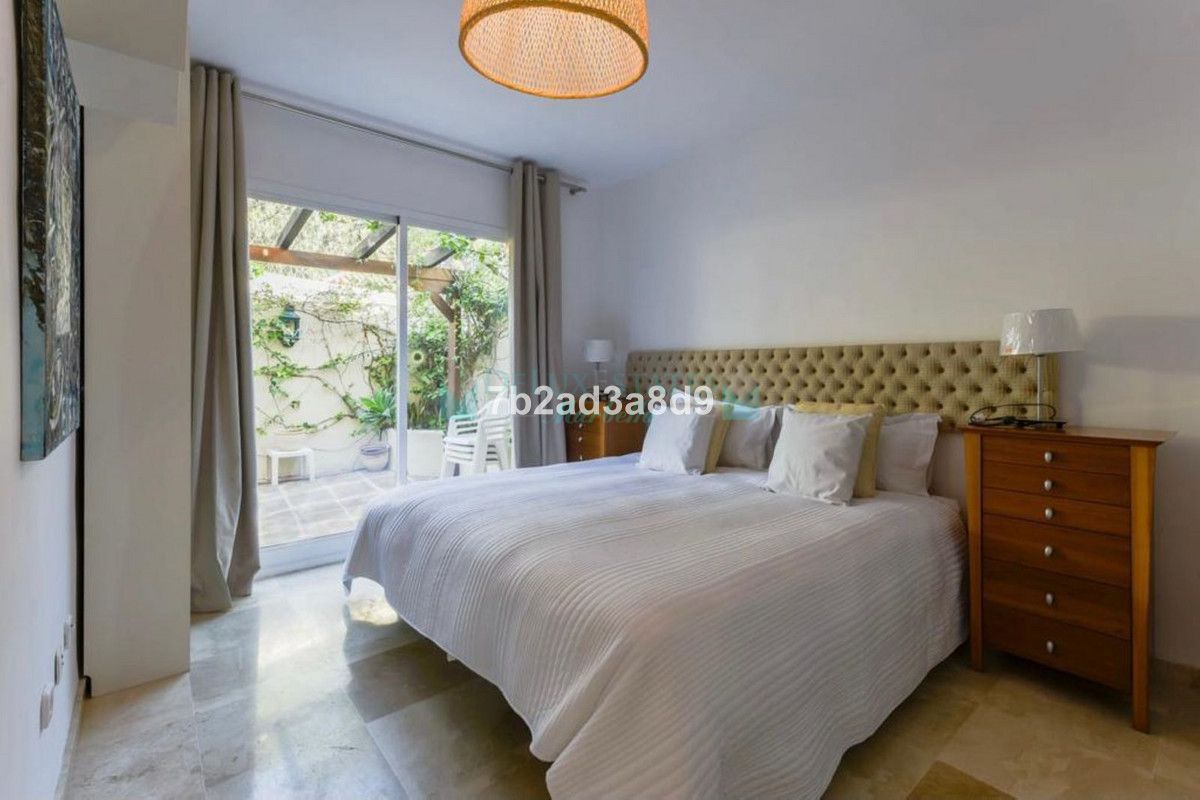 Ground Floor Apartment for rent in Nueva Andalucia