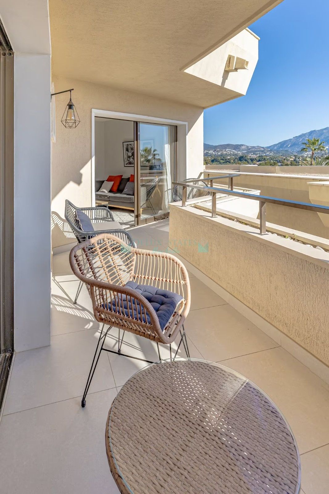 Apartment for sale in Estepona