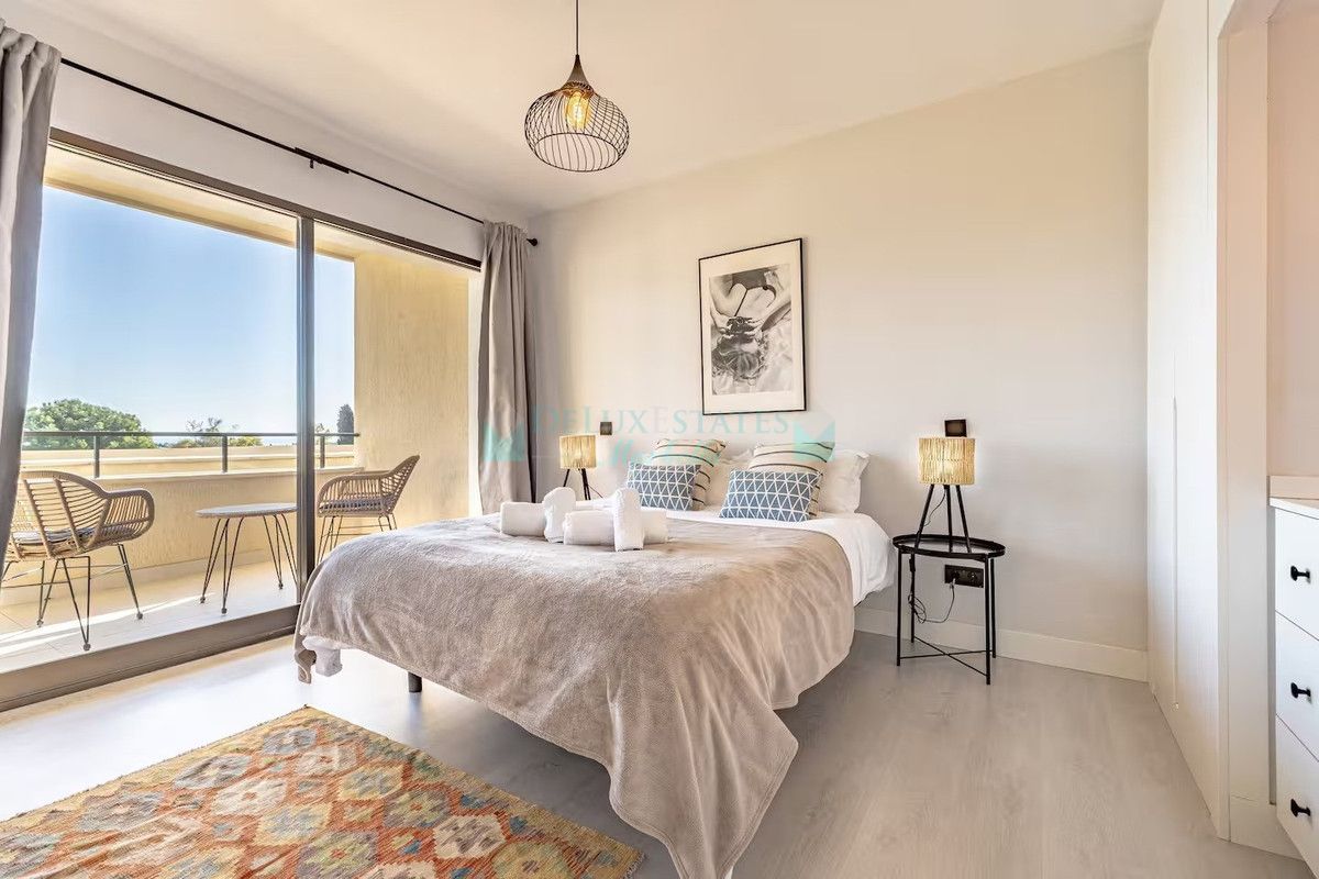 Apartment for sale in Estepona