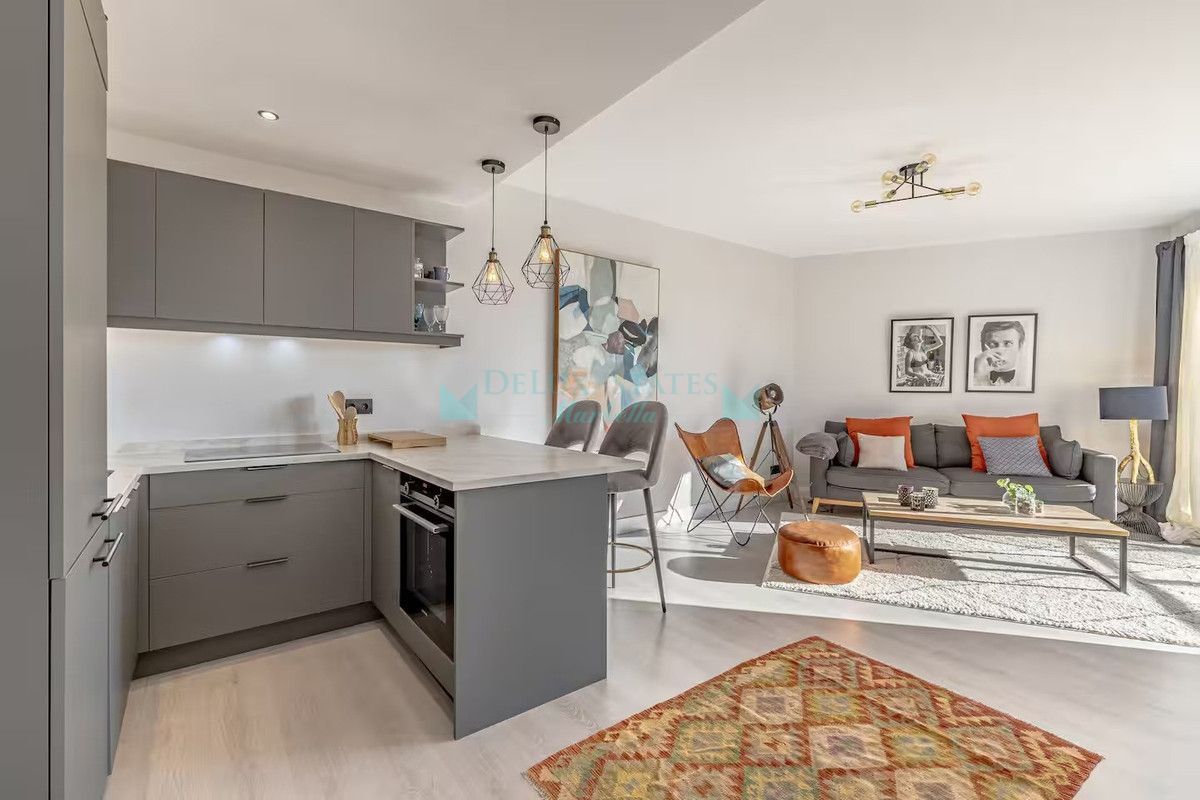 Apartment for sale in Estepona