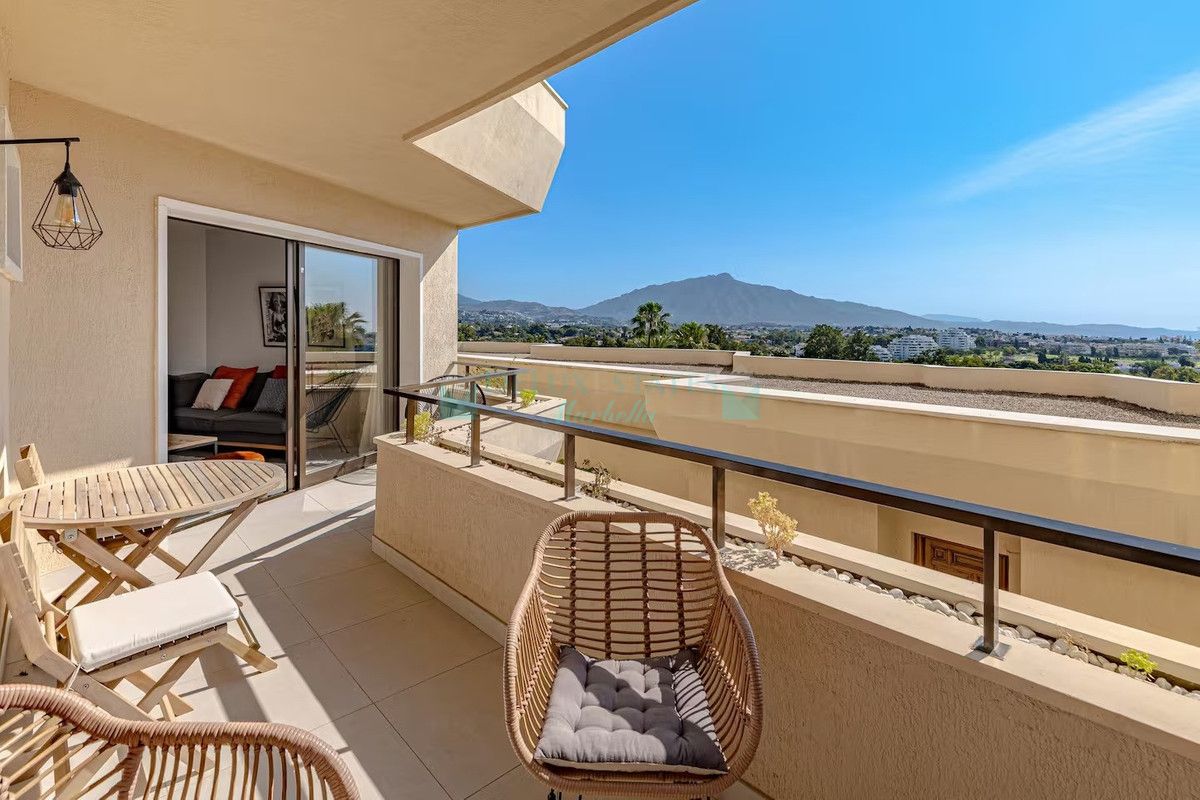 Apartment for sale in Estepona