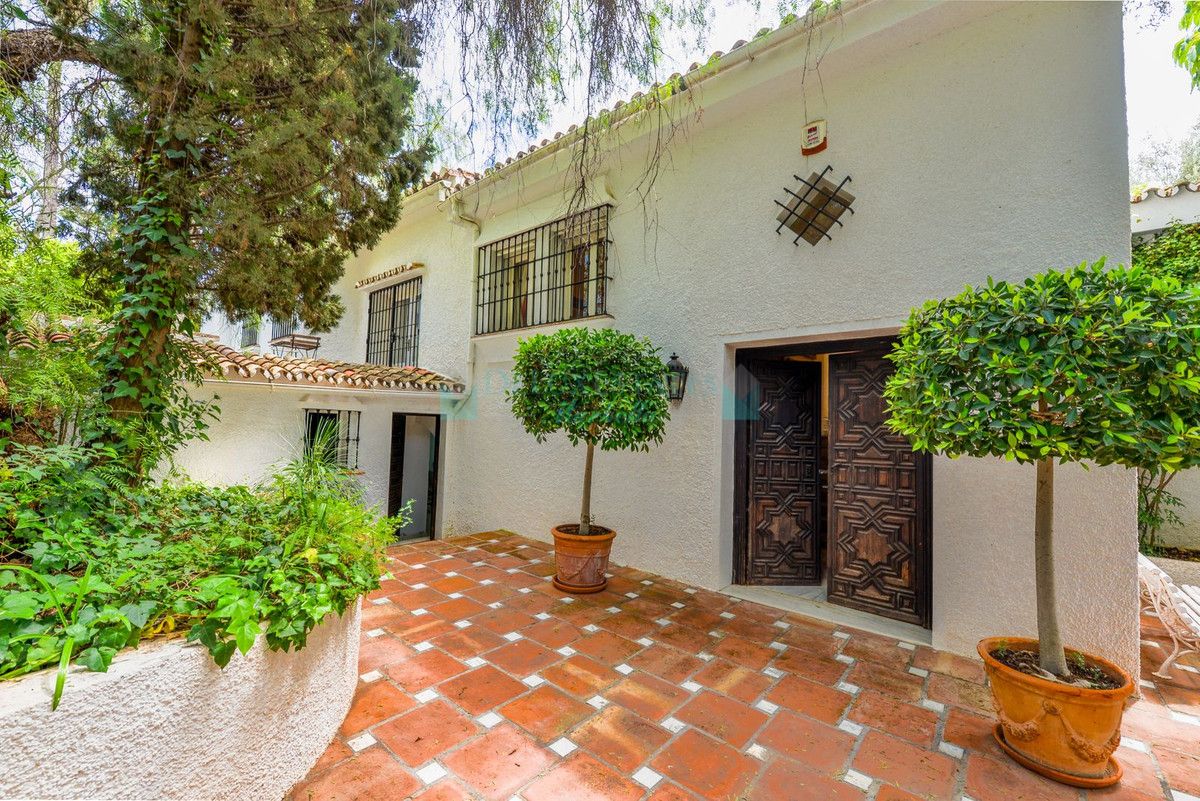 Villa for sale in Marbella