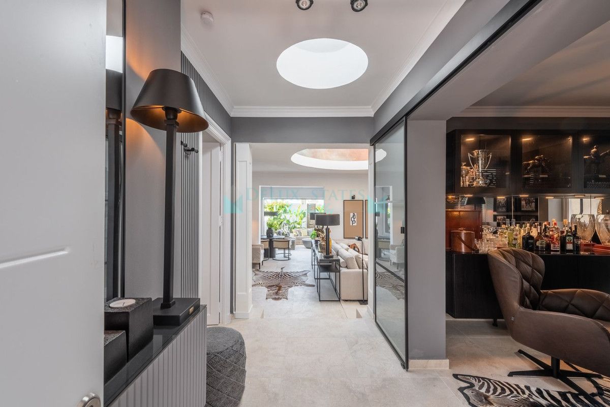 Town House for sale in Marbella Golden Mile