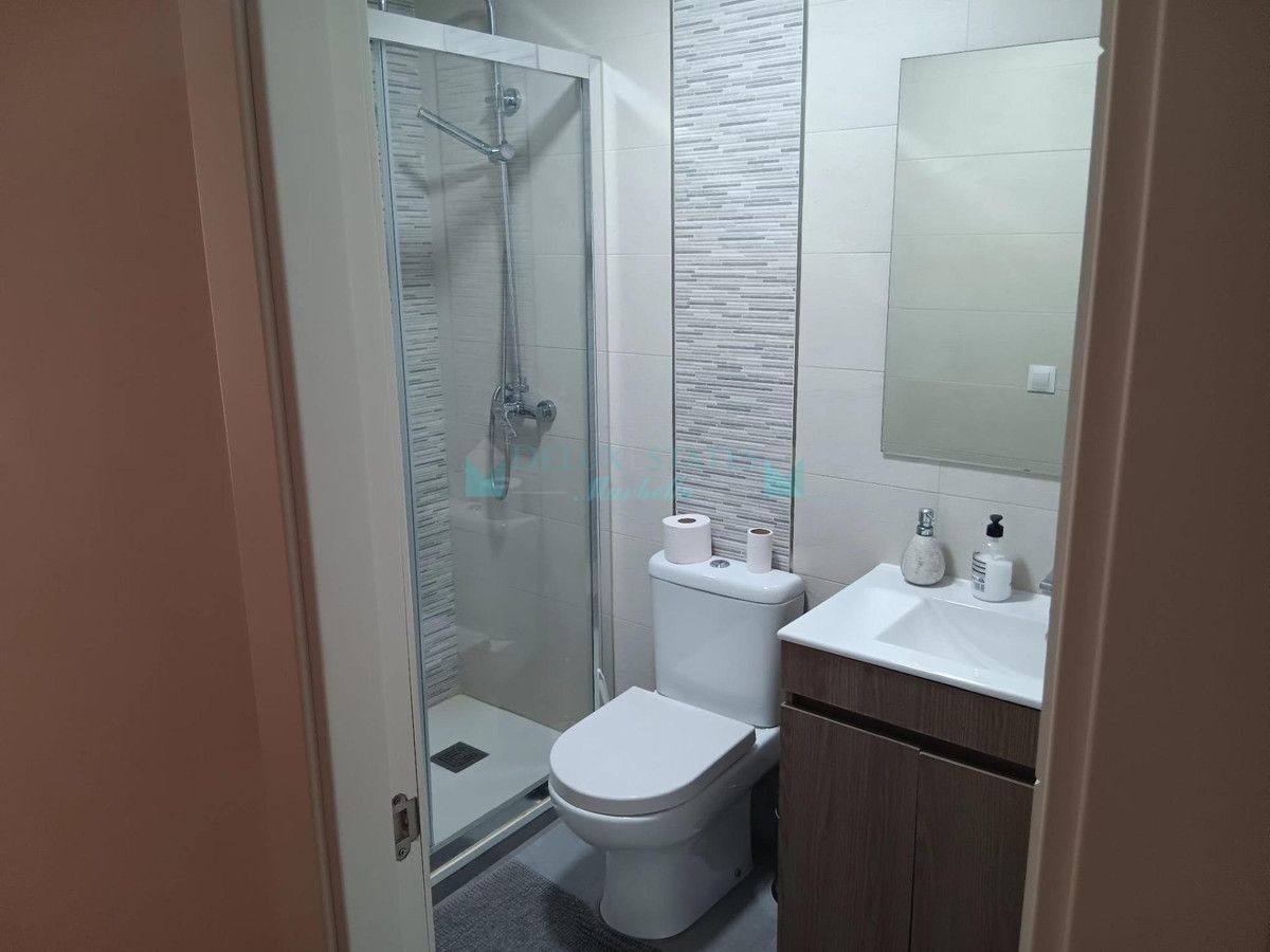 Ground Floor Apartment for sale in Estepona