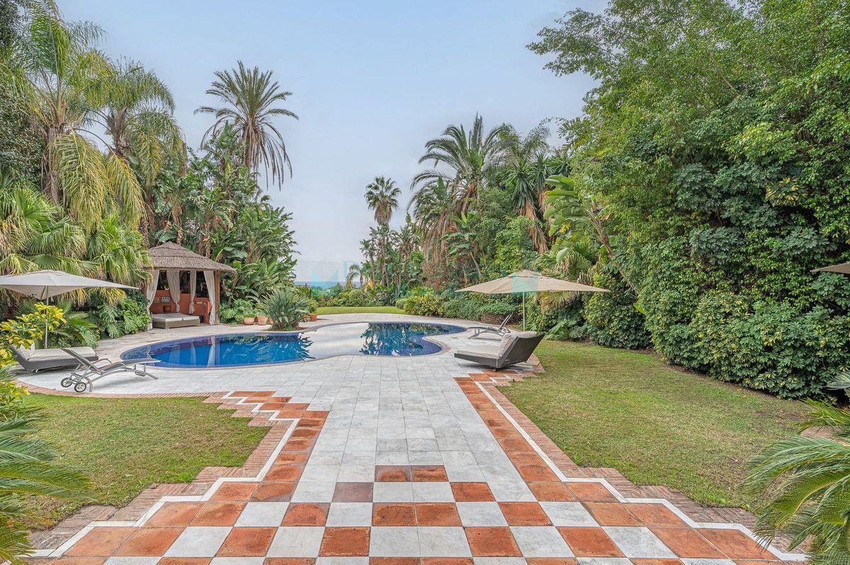 Villa for sale in Nagüeles, Marbella Golden Mile