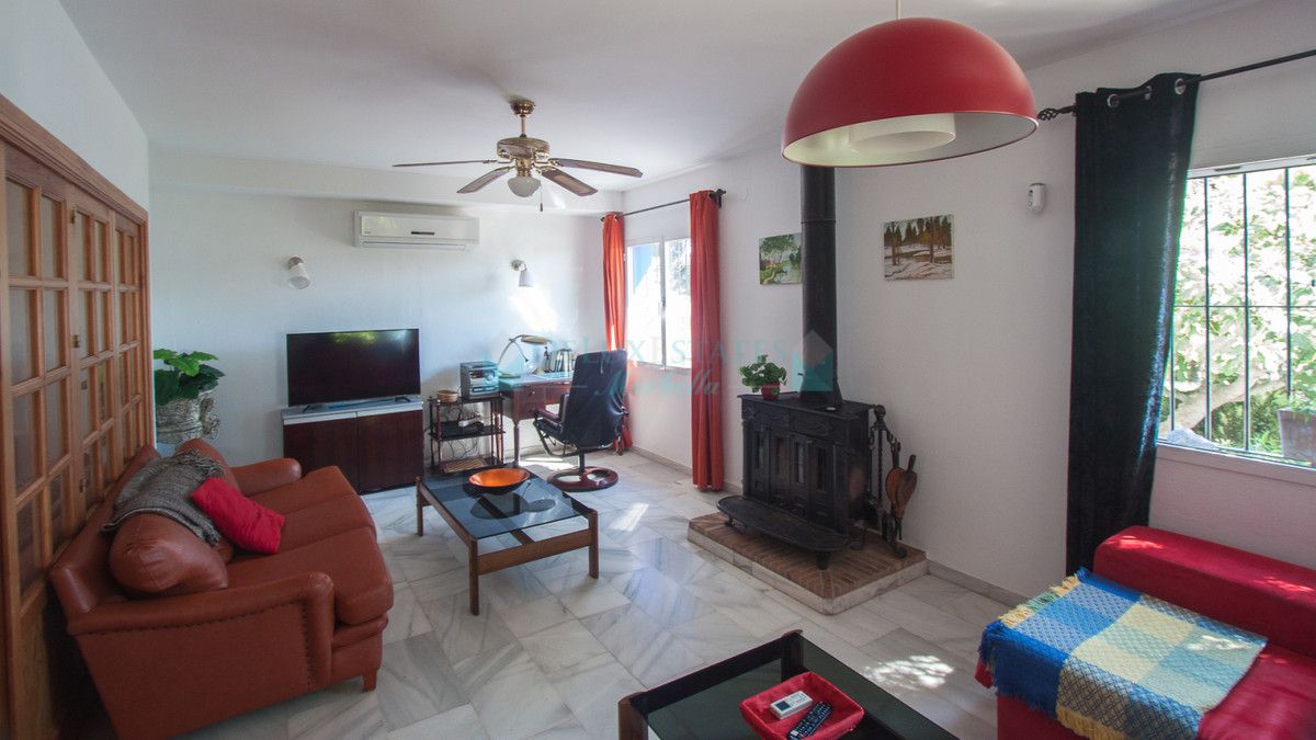 Finca en venta en Estepona