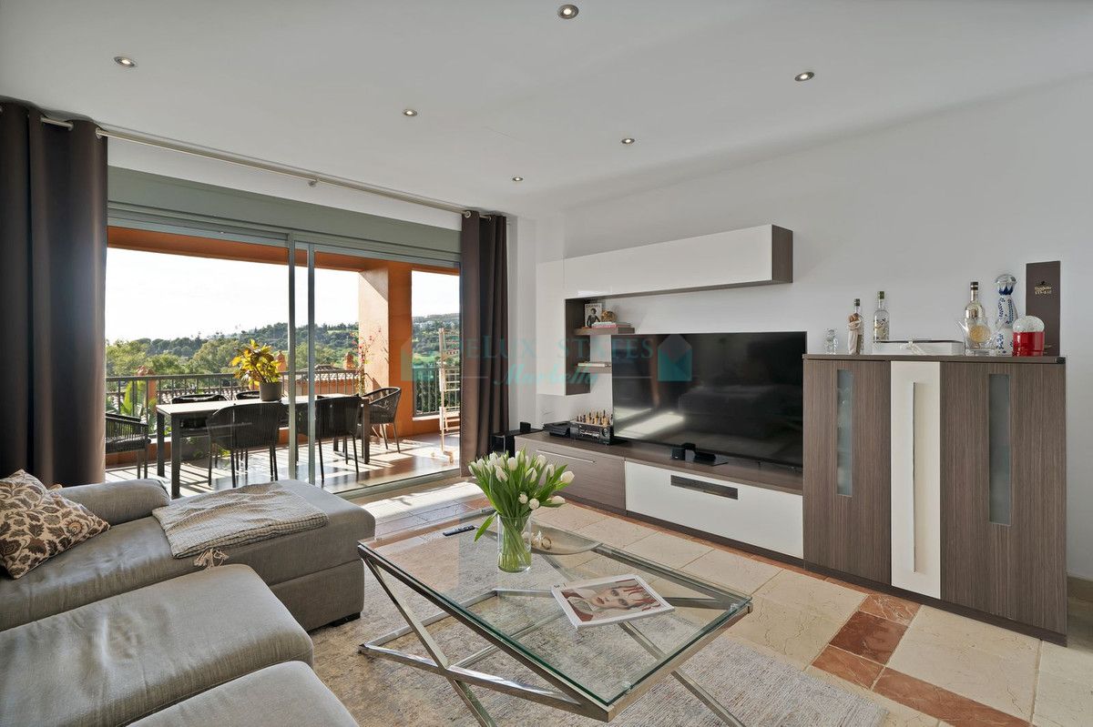 Apartment for sale in Atalaya, Estepona