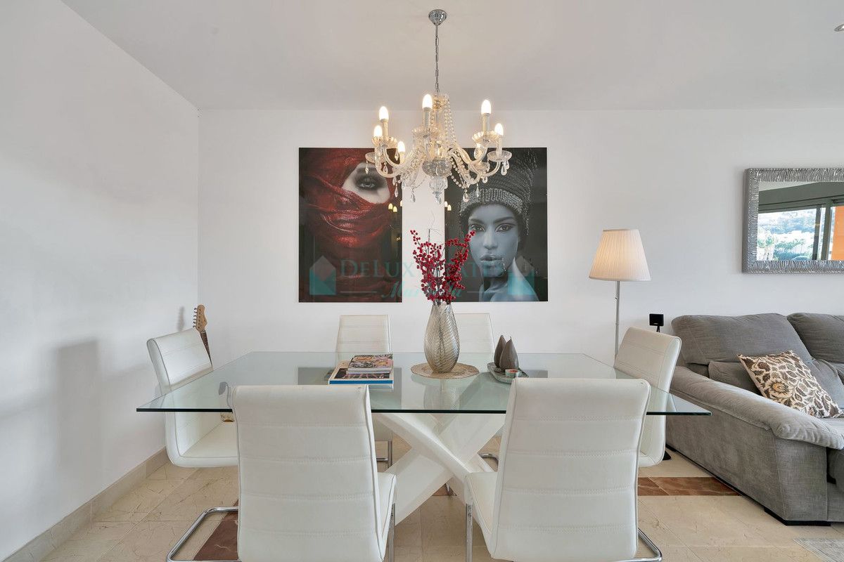 Apartment for sale in Atalaya, Estepona