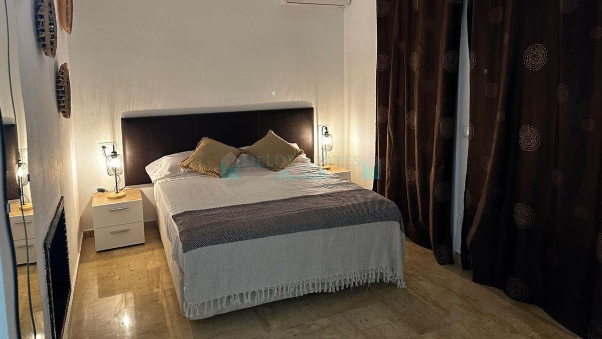 Town House for rent in Marbella