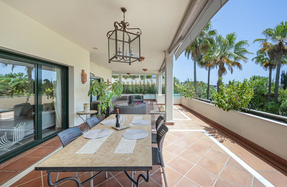 Ground Floor Apartment for rent in Marbella Golden Mile