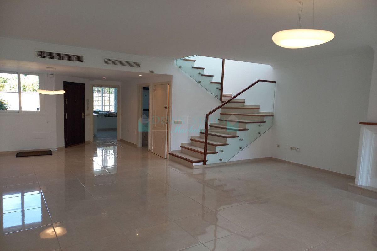 Town House for rent in Guadalmina Alta, San Pedro de Alcantara