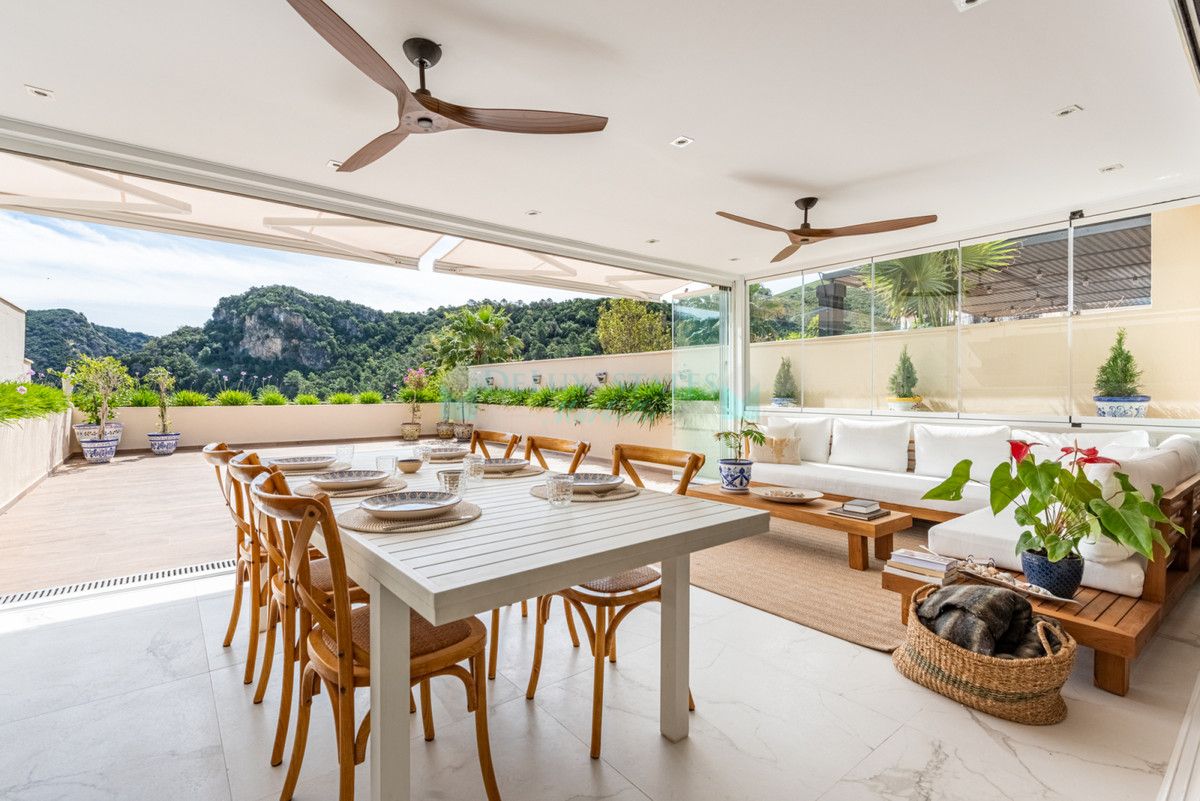 Town House for sale in Benahavis