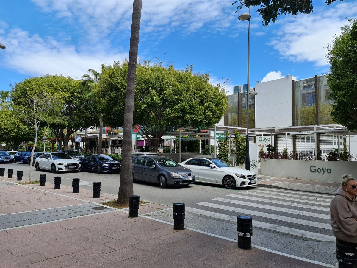 Oficina en venta en Marbella - Puerto Banus