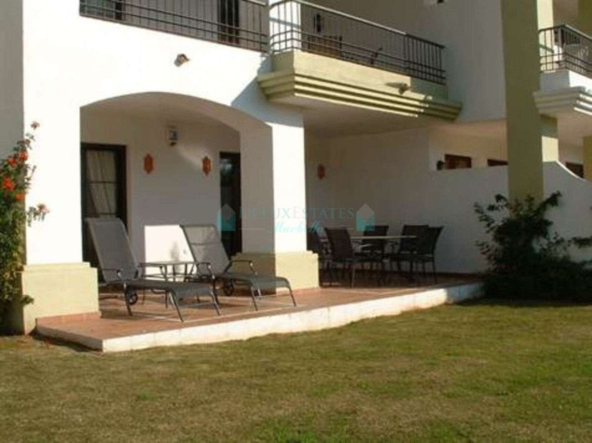 Ground Floor Apartment for sale in Los Arqueros, Benahavis