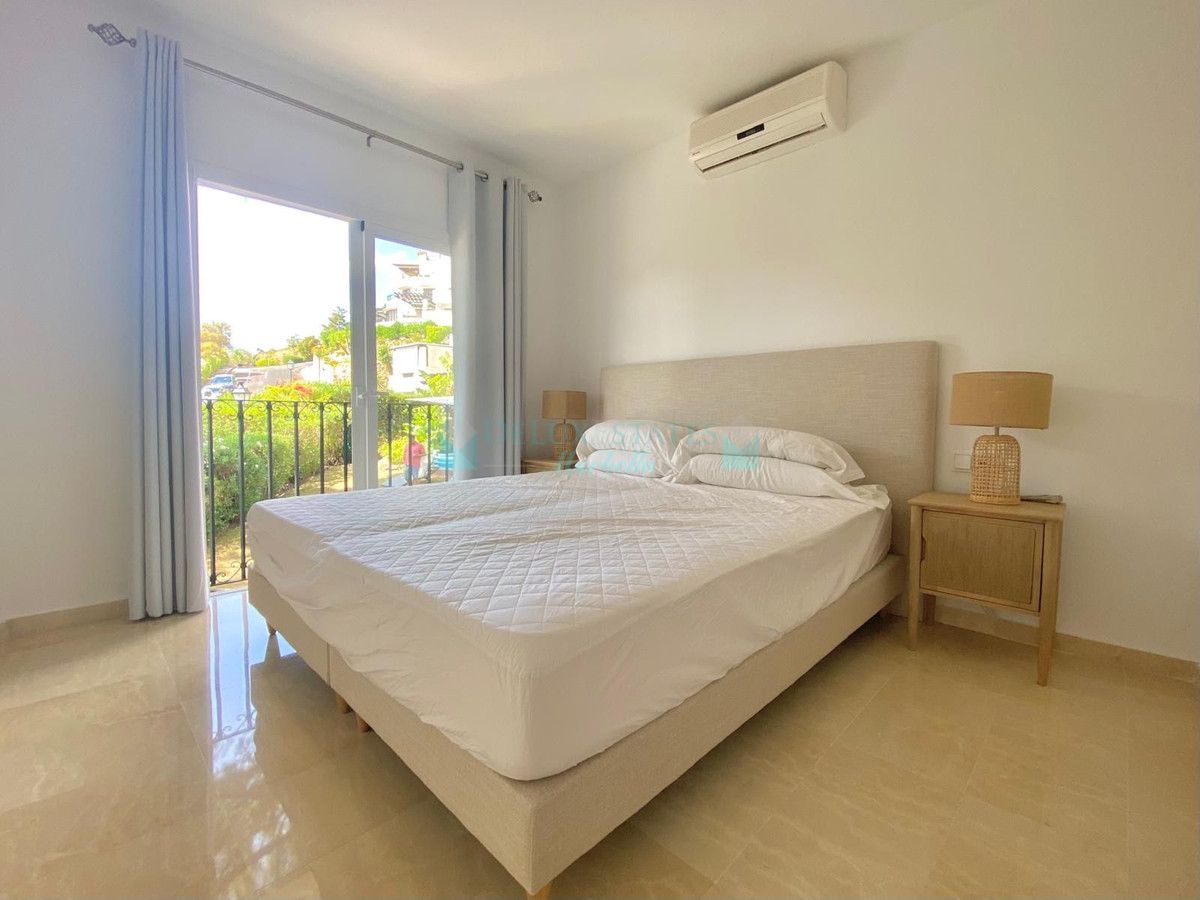 Penthouse for sale in Nueva Andalucia