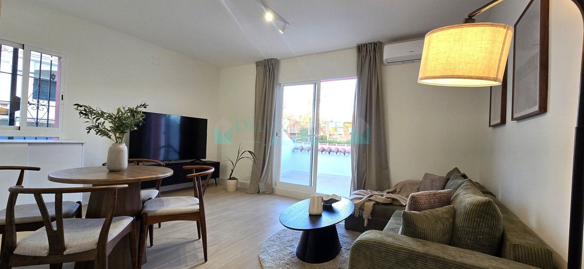 Penthouse for sale in New Golden Mile, Estepona