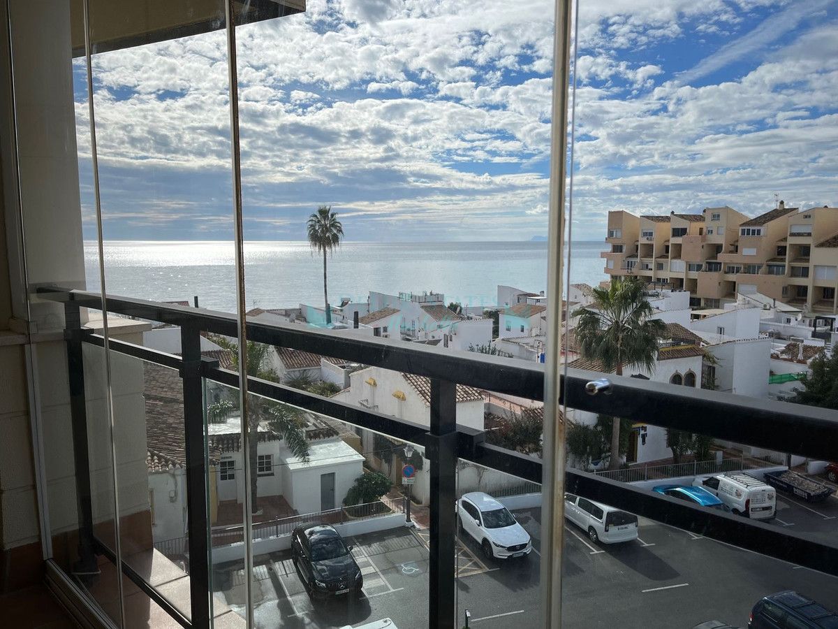 Apartamento en venta en Estepona