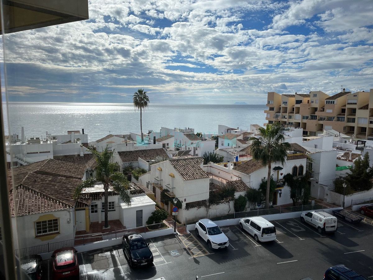 Apartamento en venta en Estepona